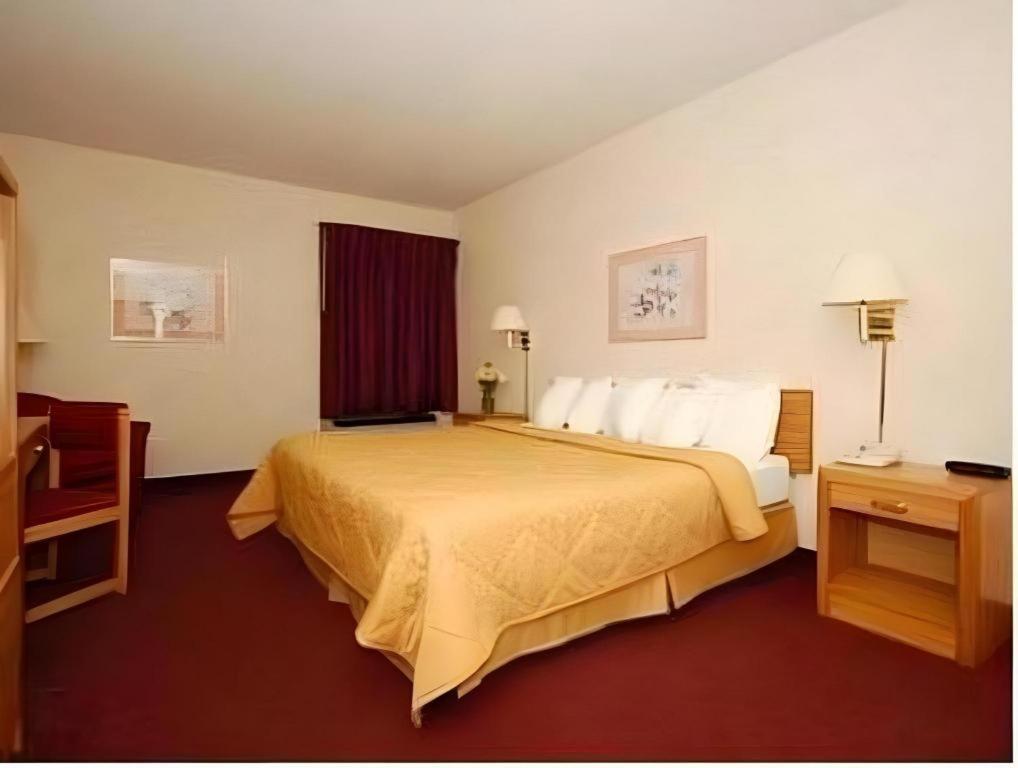 Quality Inn Waynesburg Exterior photo