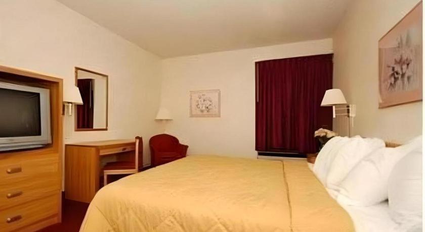 Quality Inn Waynesburg Exterior photo
